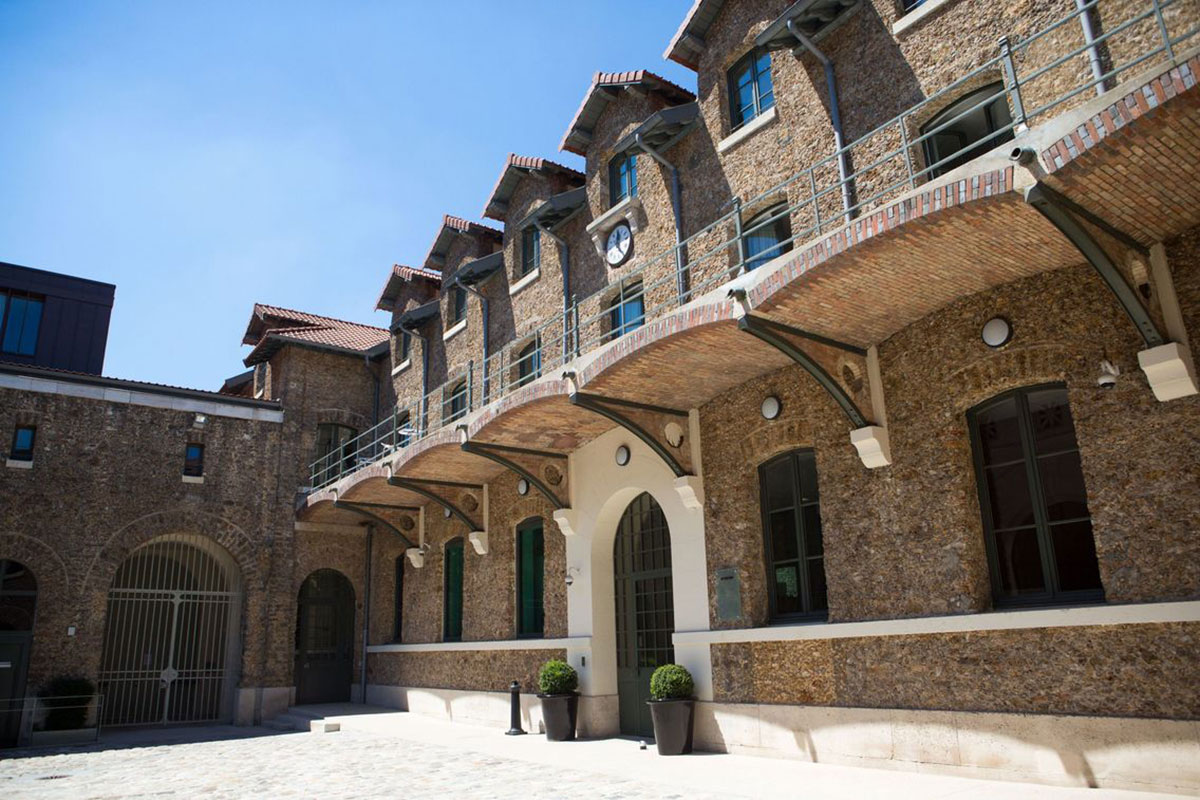 Réhabilitation de la Prison de la Santé Enduits à la chaux naturelle pour bâtiment ancien Mortiers Tilia 3-RS