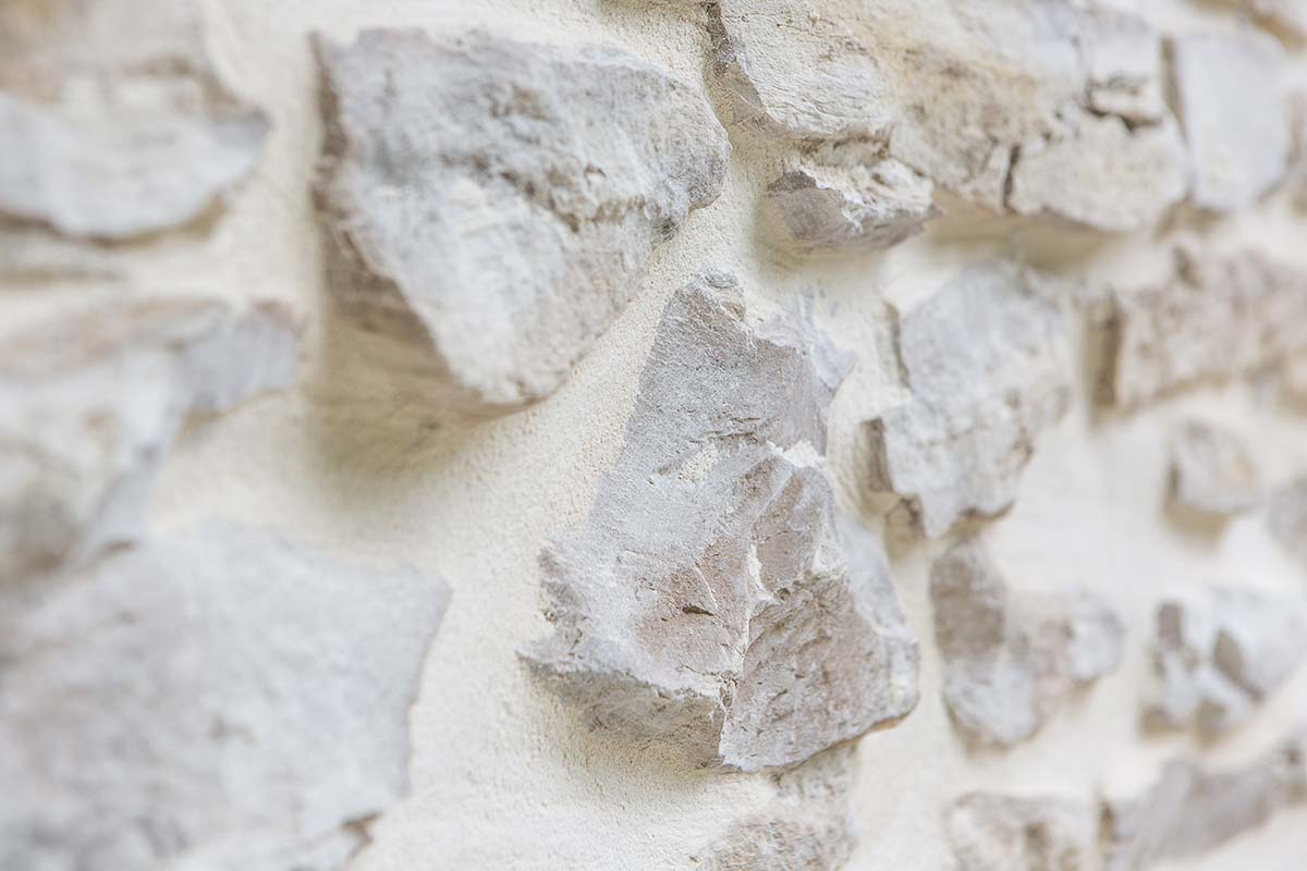 Rénovation corps de ferme en restaurant étoilé Enduits chaux naturelle bâti ancien Mortiers Tilia 5 SR